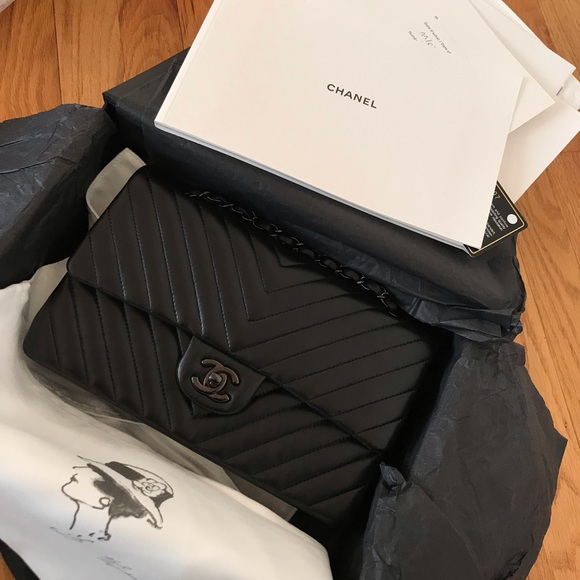 SOLD Chanel medium double flap chevron SO BLACK - Picture 2 of 8